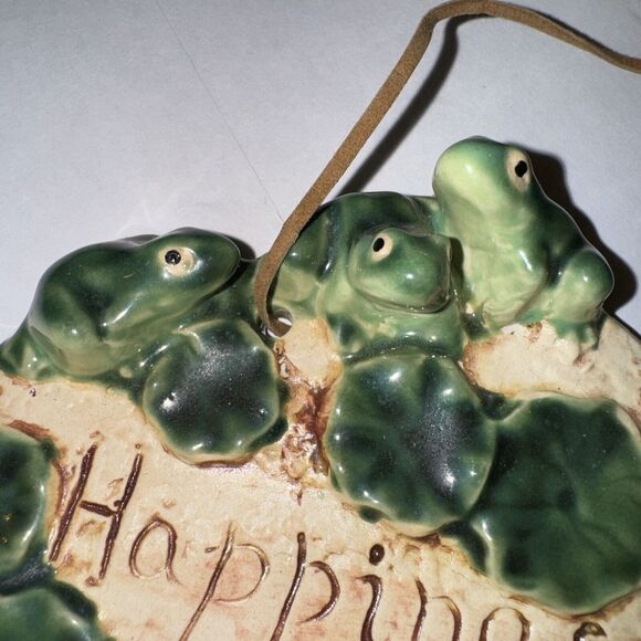 3D Frog Lilypad HAPPINESS Clay Garden Plaque NEW - Picture 2 of 8